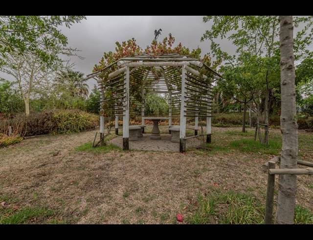 LAND FOR SALE IN RIVIERSONDEREND